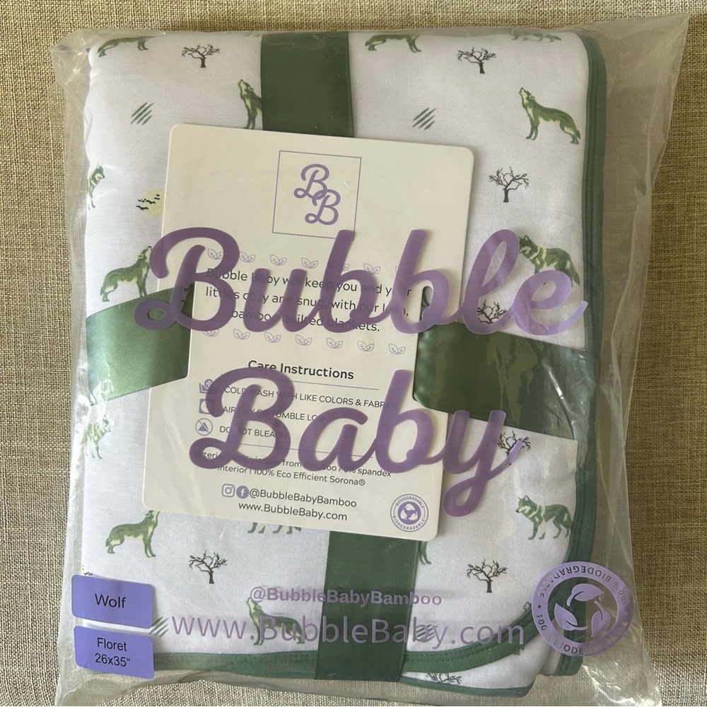 BUBBLE BABY Limited Edition Green Wolf Bamboo Baby Quilt Blanket